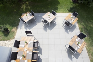 Terrace/patio - Hotel Löwenguth (Montabaur)