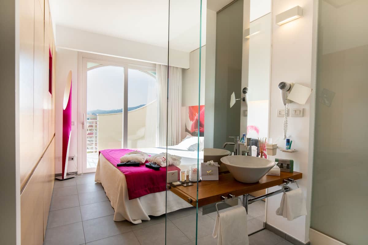 1 chambre, minibar, systĂšme dâinsonorisation, lit de bĂ©bĂ© (gratuit)