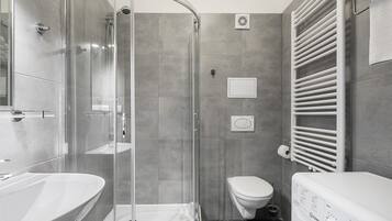 Dusche, Hydromassagedusche, kostenlose Toilettenartikel, Haartrockner