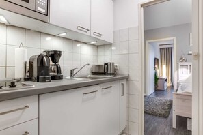 Kühlschrank, Mikrowelle