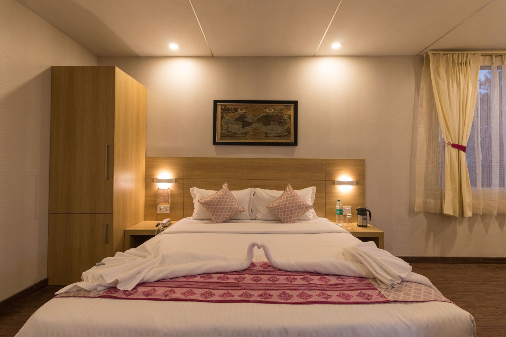 In-room safe, desk, soundproofing, iron/ironing board