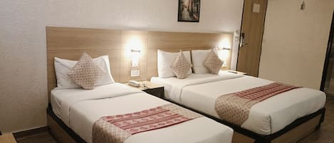 Suite Keluarga | 1 kamar tidur, brankas, meja kerja, dan kedap suara