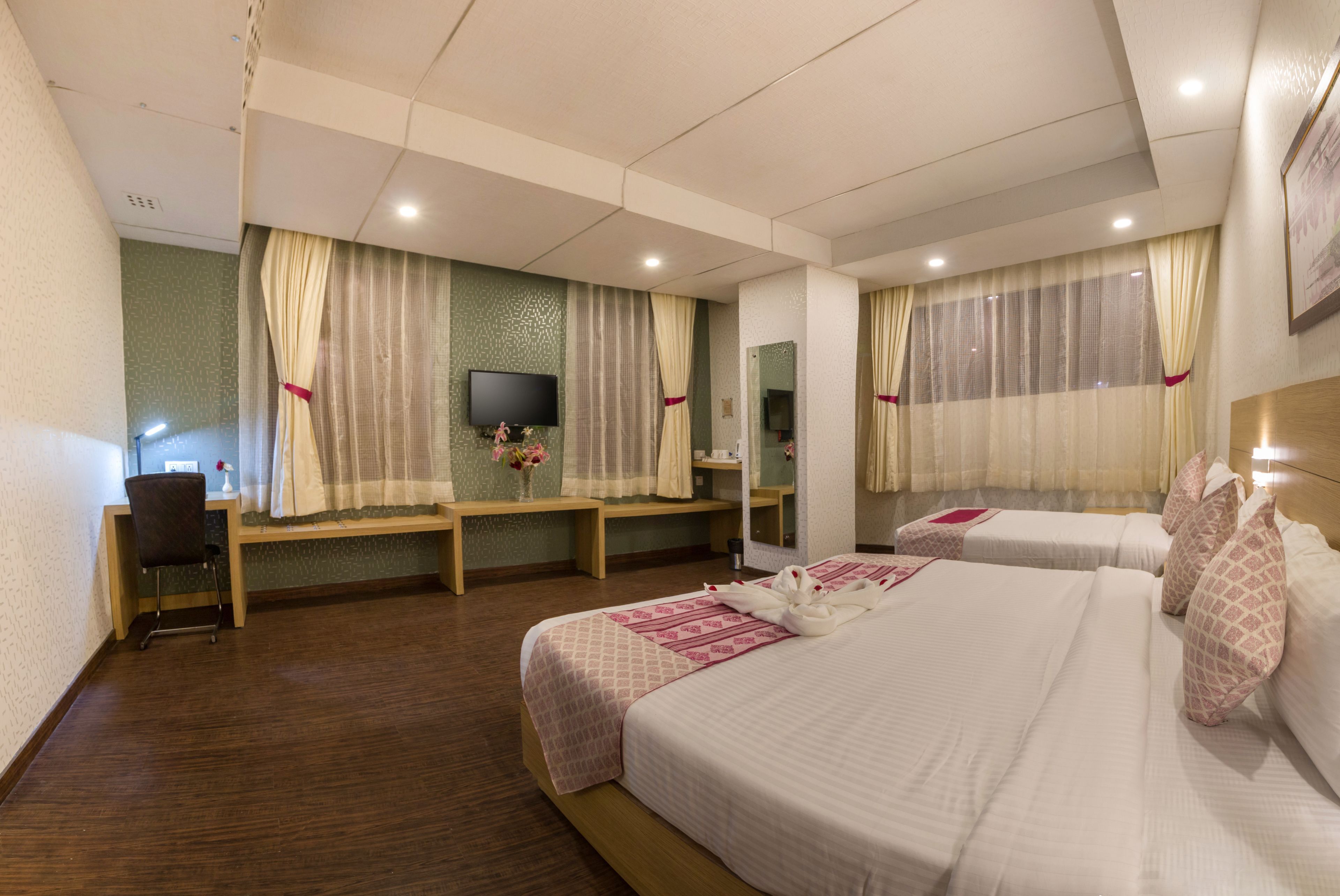 In-room safe, desk, soundproofing, iron/ironing board