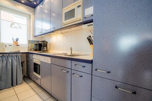 Køleskab, mikrobølgeovn, ovn, opvaskemaskine