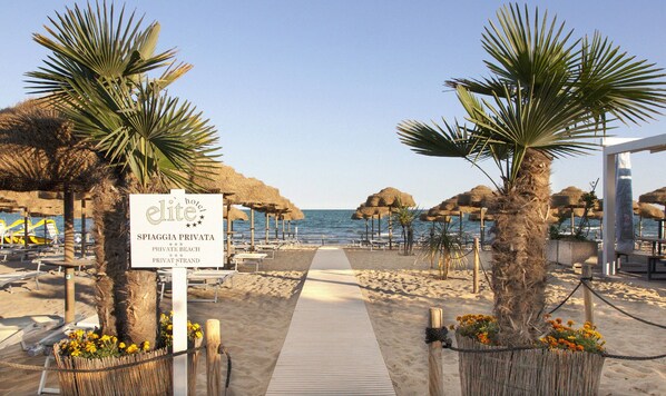 On the beach - Hotel Elite (Jesolo)