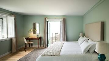 Exclusive Double or Twin Room, River View (Heather) | Premium bedding, desk, soundproofing, free WiFi