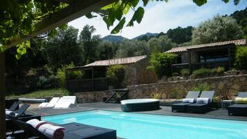 Seasonal outdoor pool