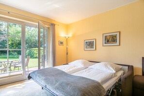 1 bedroom, WiFi, bed sheets