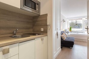 Fridge, microwave, dishwasher