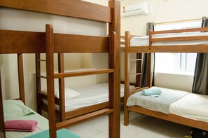 Standard Shared Dormitory, Women only (6) | Blackout curtains, iron/ironing board, free WiFi, bed sheets - Ilha Hostel Noronha (Fernando de Noronha)