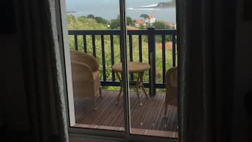 Quarto casal, sacada (Hortensia) | Frigobar, cofres nos quartos, quartos à prova de som, Wi-Fi de cortesia