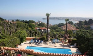 Seasonal outdoor pool - Villa Erresinolettean (Ciboure)