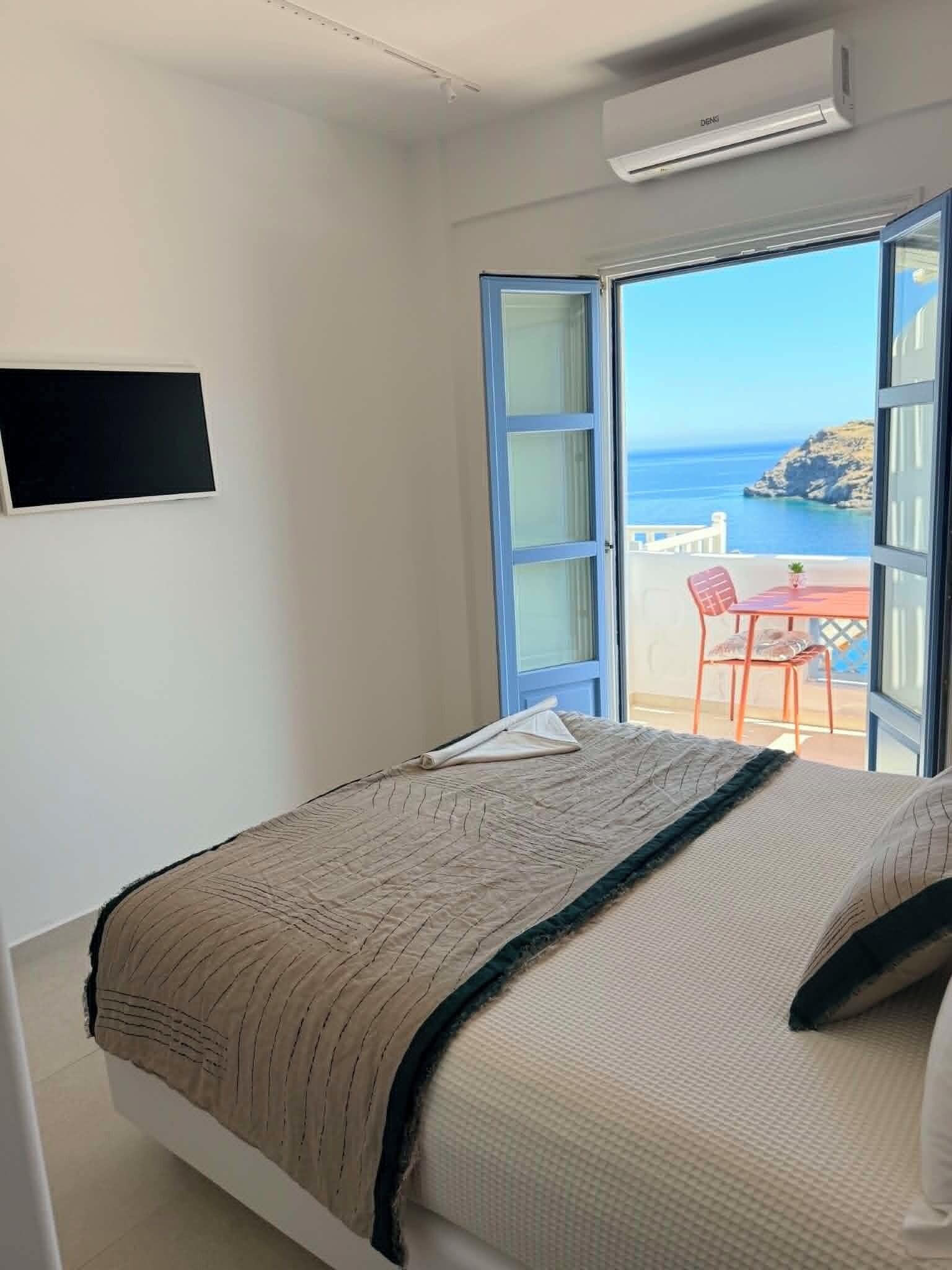 Deluxe Penthouse, Sea View (IANASSA) | Premium bedding, pillow-top beds, in-room safe, individually decorated