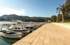 Marina - Awesome apartment in Ploce with kitchen (Ploce)