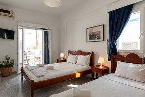 Interior - Maistrali Studios (Astypalaia)