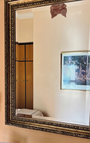 Doppia Standard | Ferro/asse da stiro, Wi-Fi gratuito, lenzuola