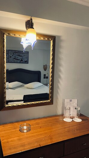 Doppia Economy | Ferro/asse da stiro, Wi-Fi gratuito, lenzuola