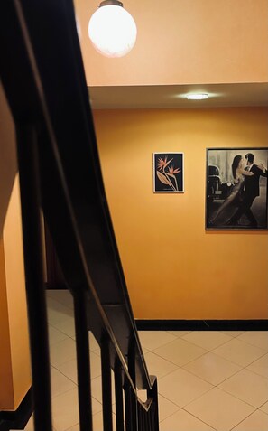 Corrimani lungo i corridoi