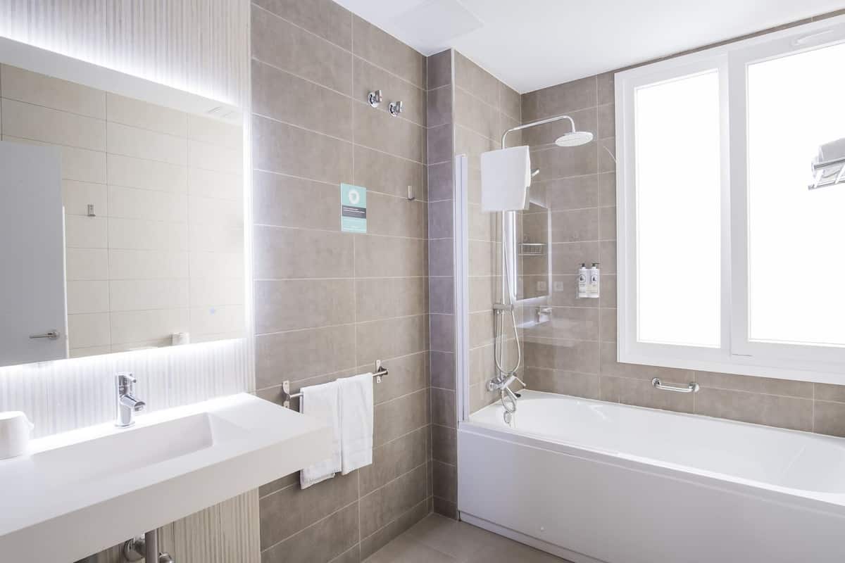 double or twin room, balcony | 1 bedroom, desk, iron/ironing board, free wifi