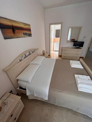 Doppelzimmer | Hochwertige Bettwaren, Schreibtisch, schallisolierte Zimmer