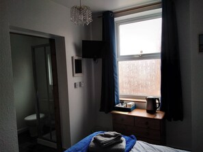 Double Room, Ensuite (Room 4) | Bathroom