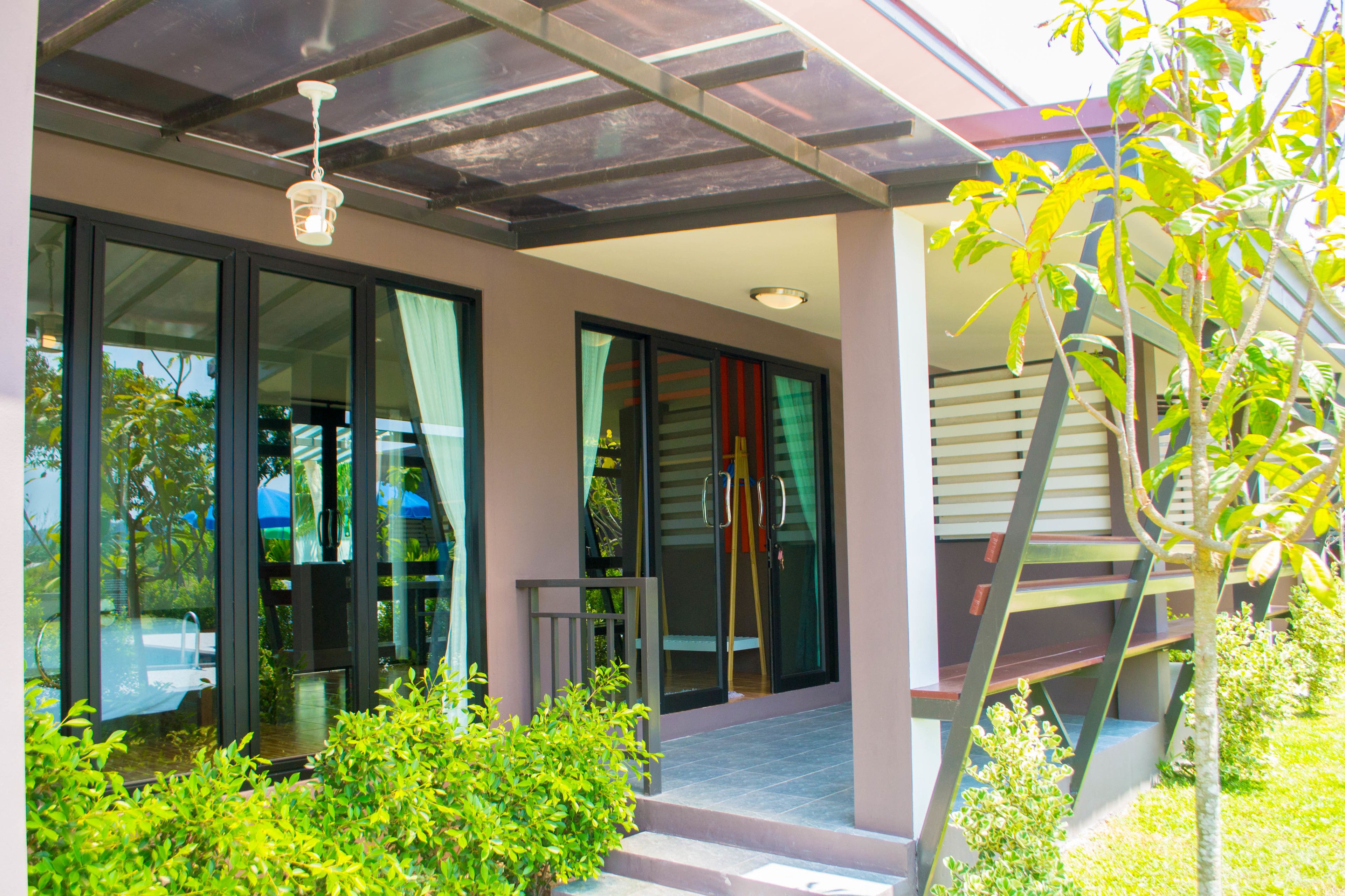 デラックス ダブルルーム | ミニバー、遮光カーテン、WiFi (無料)、ベッドシーツ