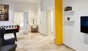 高级公寓, 一层 (Apartment Nr. 1) | 客厅 | 平板电视