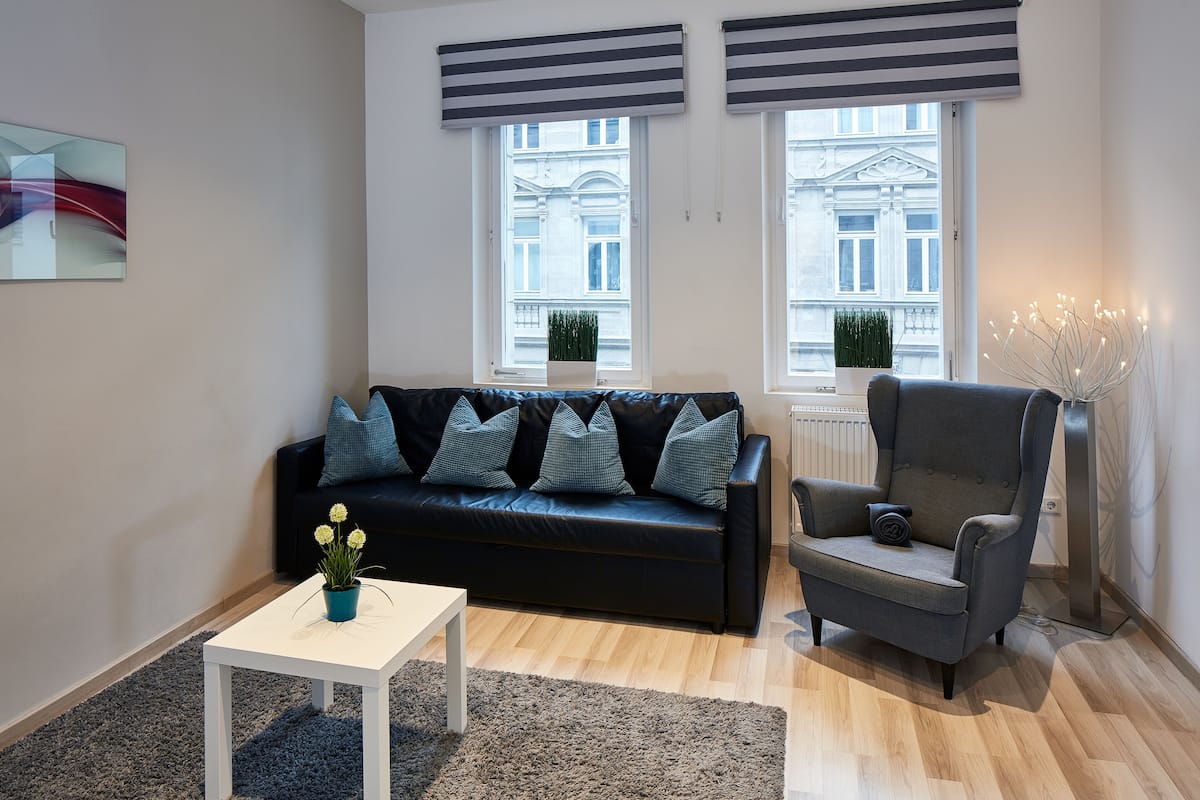 Superior Apartment Nr. 03 | Living room | Flat-screen TV