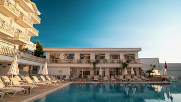 2 outdoor pools, open 8:00 AM to 6:30 PM, pool umbrellas, sun loungers