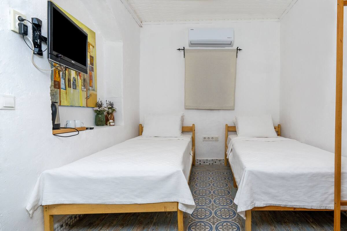 Rom | Sengetøy av topp kvalitet, minibar, lydisolert og wi-fi (inkludert)