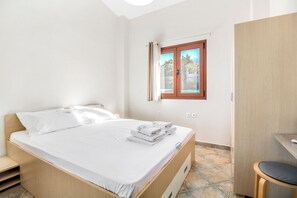 2 bedrooms, soundproofing, iron/ironing board, free WiFi - Sea View Villas (Sithonia)