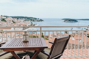 Zimmer, Meerblick | Terrasse/Patio
