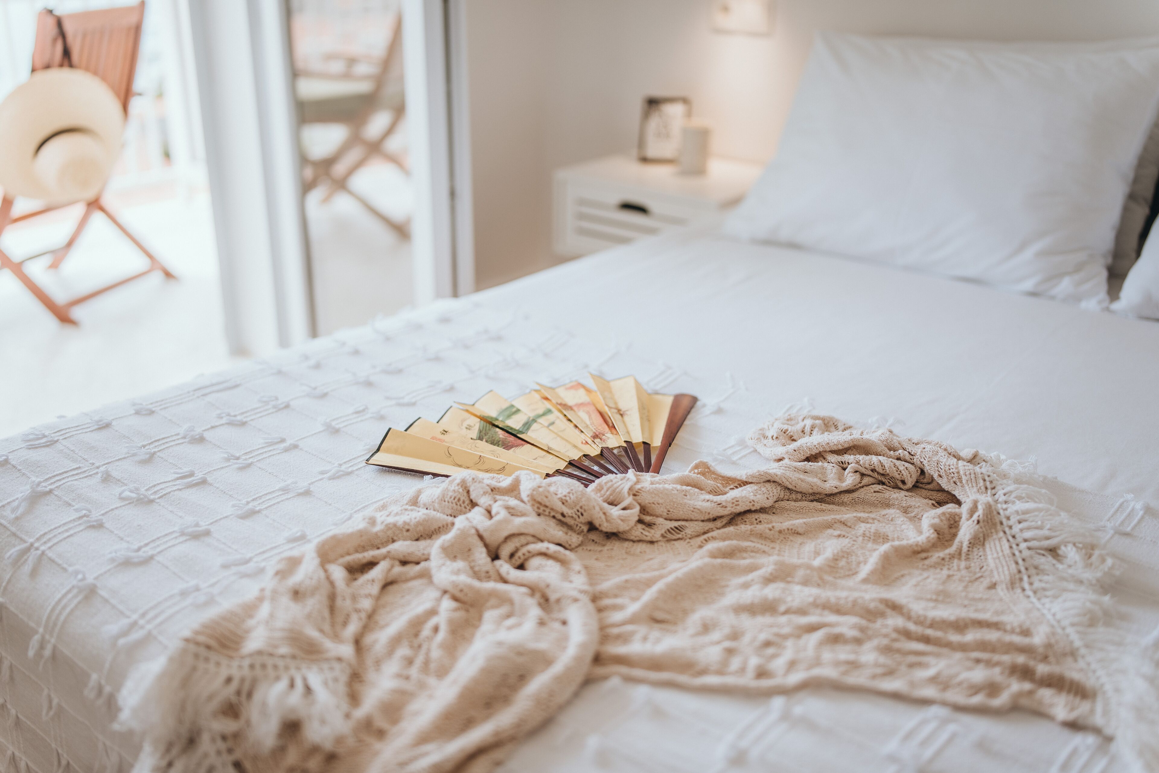Hypo-allergenic bedding, in-room safe, laptop workspace, soundproofing