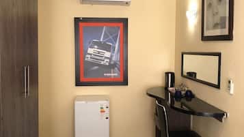 Quarto casal, 1 cama Queen | Minirrefrigerador