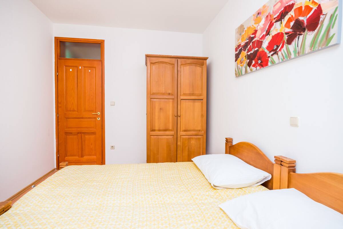 Quarto casal ou duplo clássico | Ferros/tábuas de passar roupa, Wi-Fi de cortesia