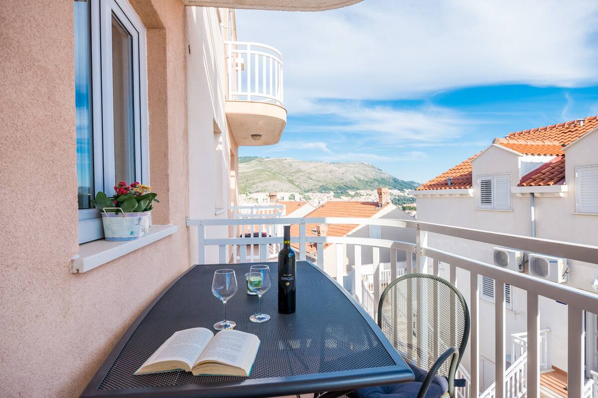 Strykejern/-brett og wi-fi (inkludert)