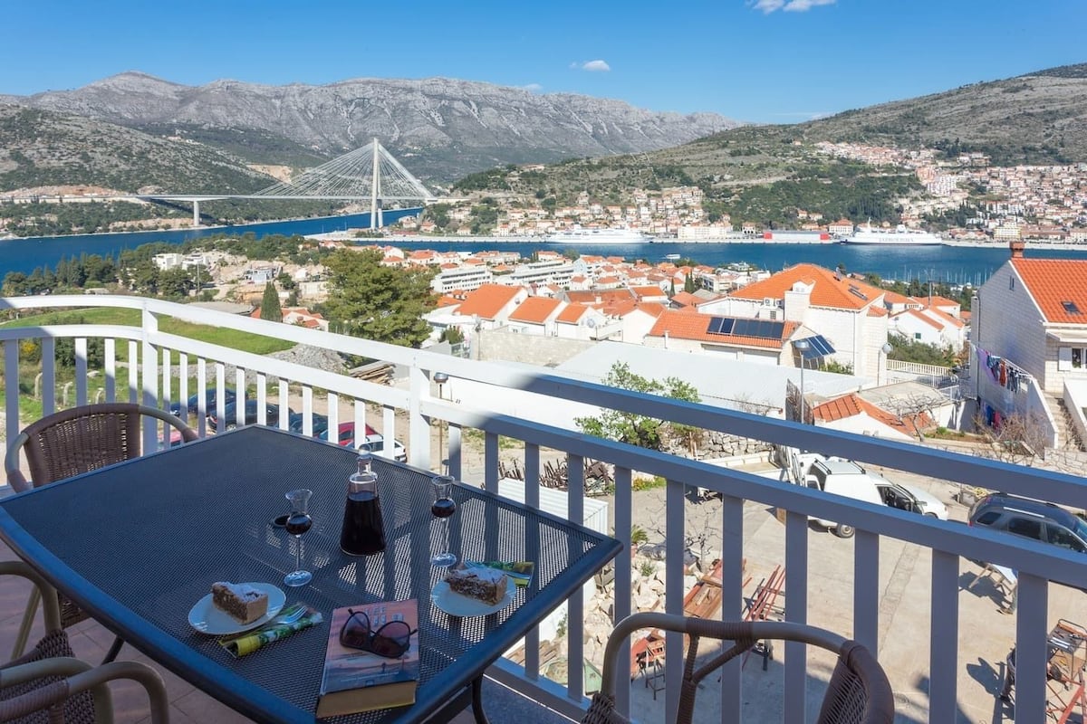 Apartamento, 2 quartos, sacada (A5) | Sacada