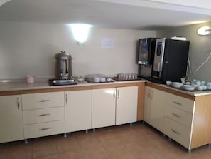 Desayuno buffet todos los días (con cargo)