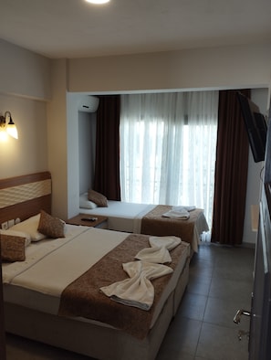 Habitación estándar con 1 cama matrimonial o 2 individuales | Ropa de cama