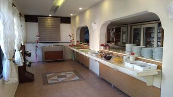 Breakfast, lunch, dinner served; Turkish cuisine