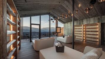 Sauna, hot tub, steam room, body treatments, hot stone massages
