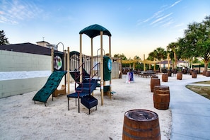 Zona de juegos infantil al aire libre