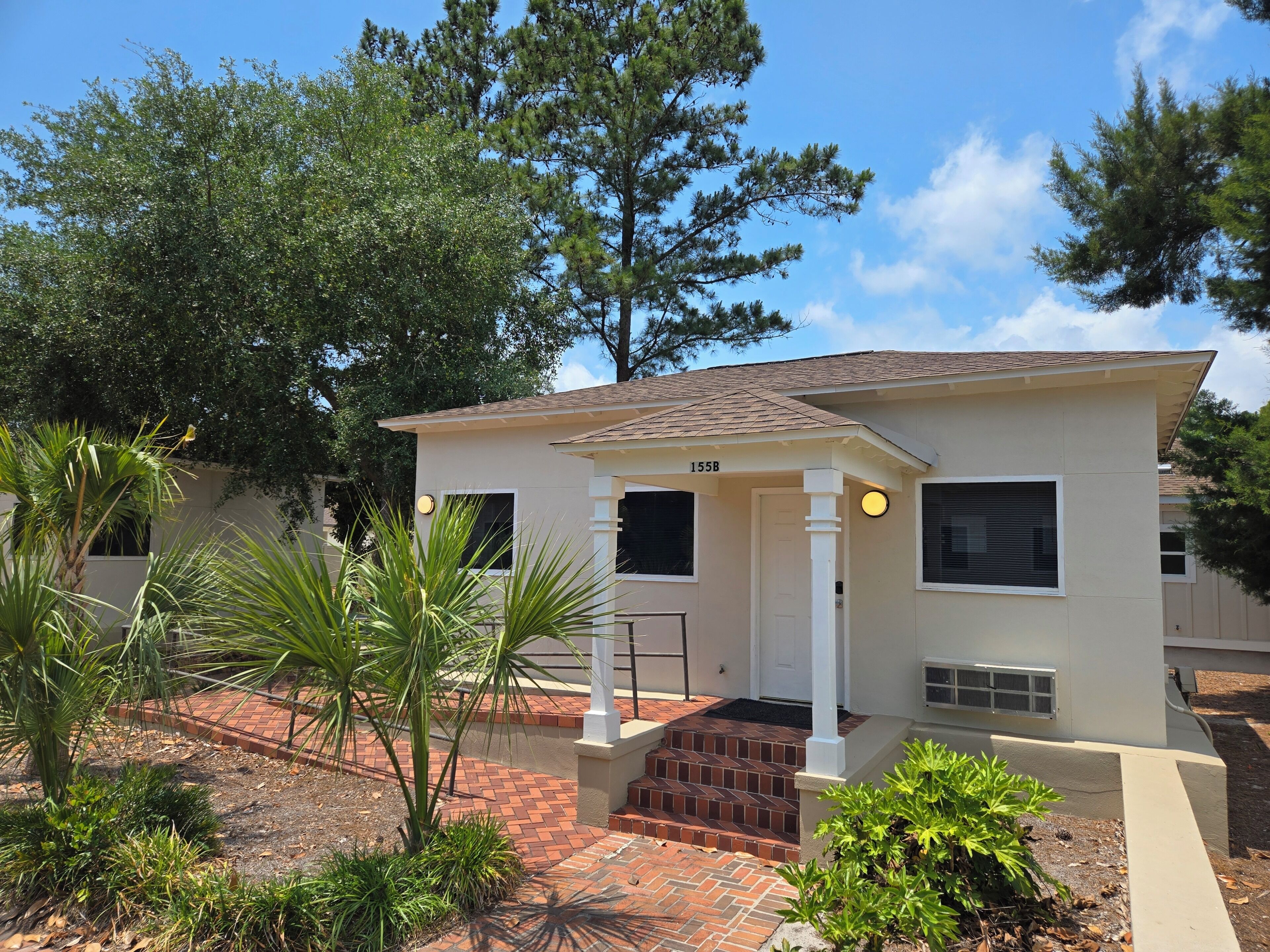 Superior Studio Suite, Mobility Accessible
