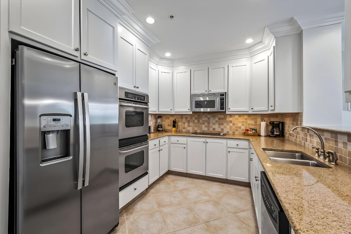 microwave, oven, dishwasher, coffee/tea maker