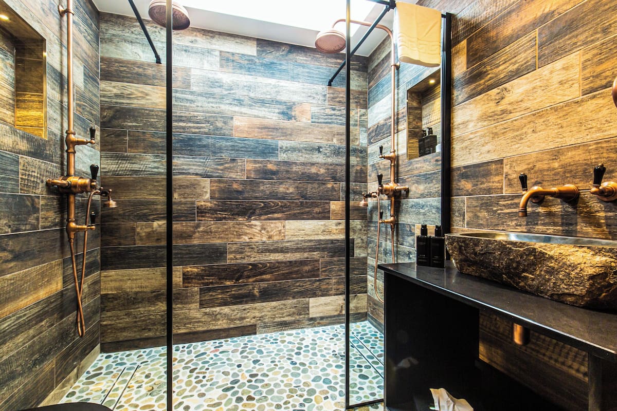 tree house, 1 king bed, garden area | premium bedding, in-room safe, individually decorated, desk