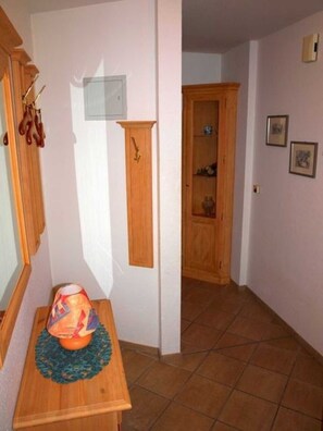 Unclassified image, 4 of 13, button