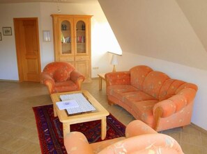 TV - Apartment upper floor left (ID 151) (Sankt Peter-Ording)