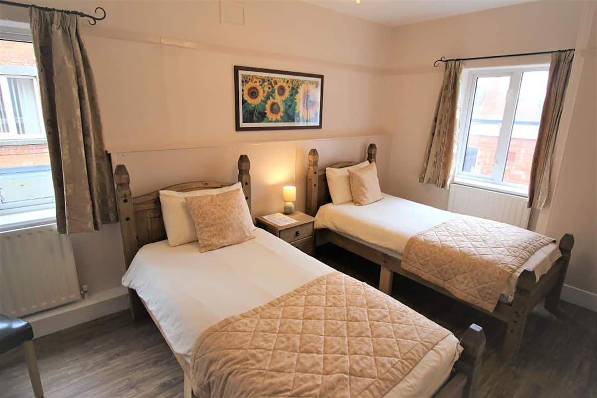 Individually furnished, desk, laptop workspace, free WiFi