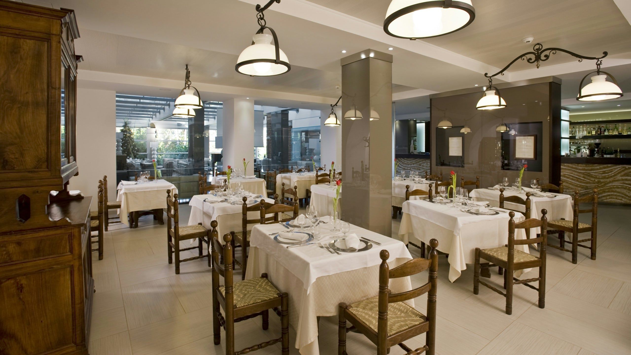 Daily buffet breakfast for a fee