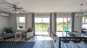 44-inch flat-screen TV with satellite channels, TV, fireplace